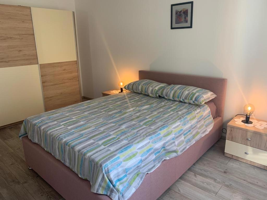 Apartman Dalija Vinkuran Exterior photo